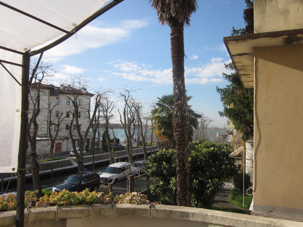 B & B Livia Oliva Lido di Venezia Екстер'єр фото