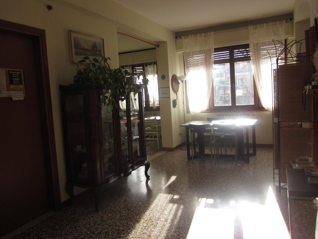 B & B Livia Oliva Lido di Venezia Екстер'єр фото