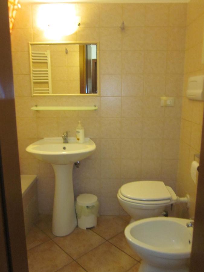 B & B Livia Oliva Lido di Venezia Екстер'єр фото